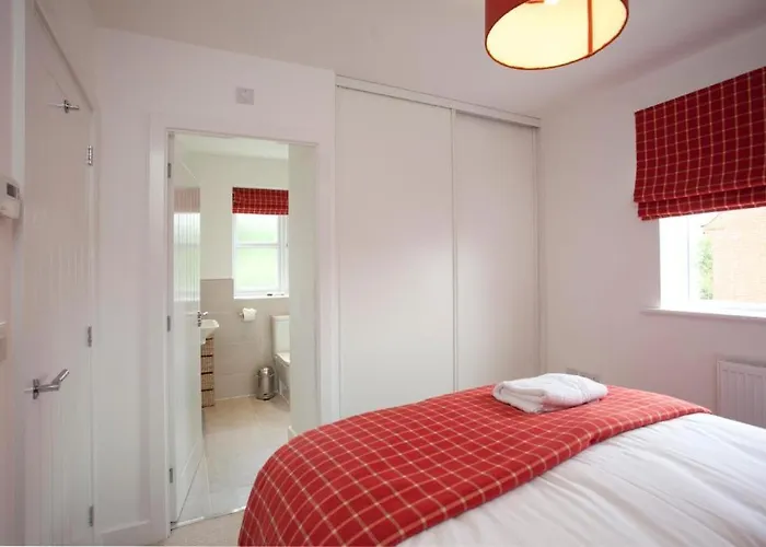 Dbs Serviced Apartments - The Mews