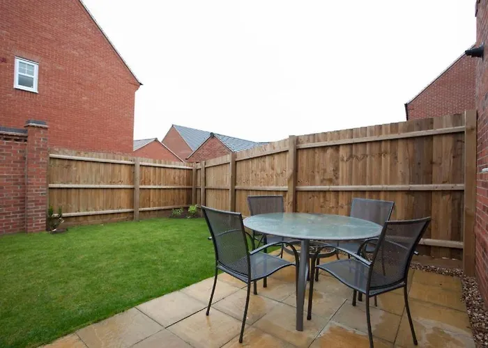 Dbs Serviced Apartments - The Mews